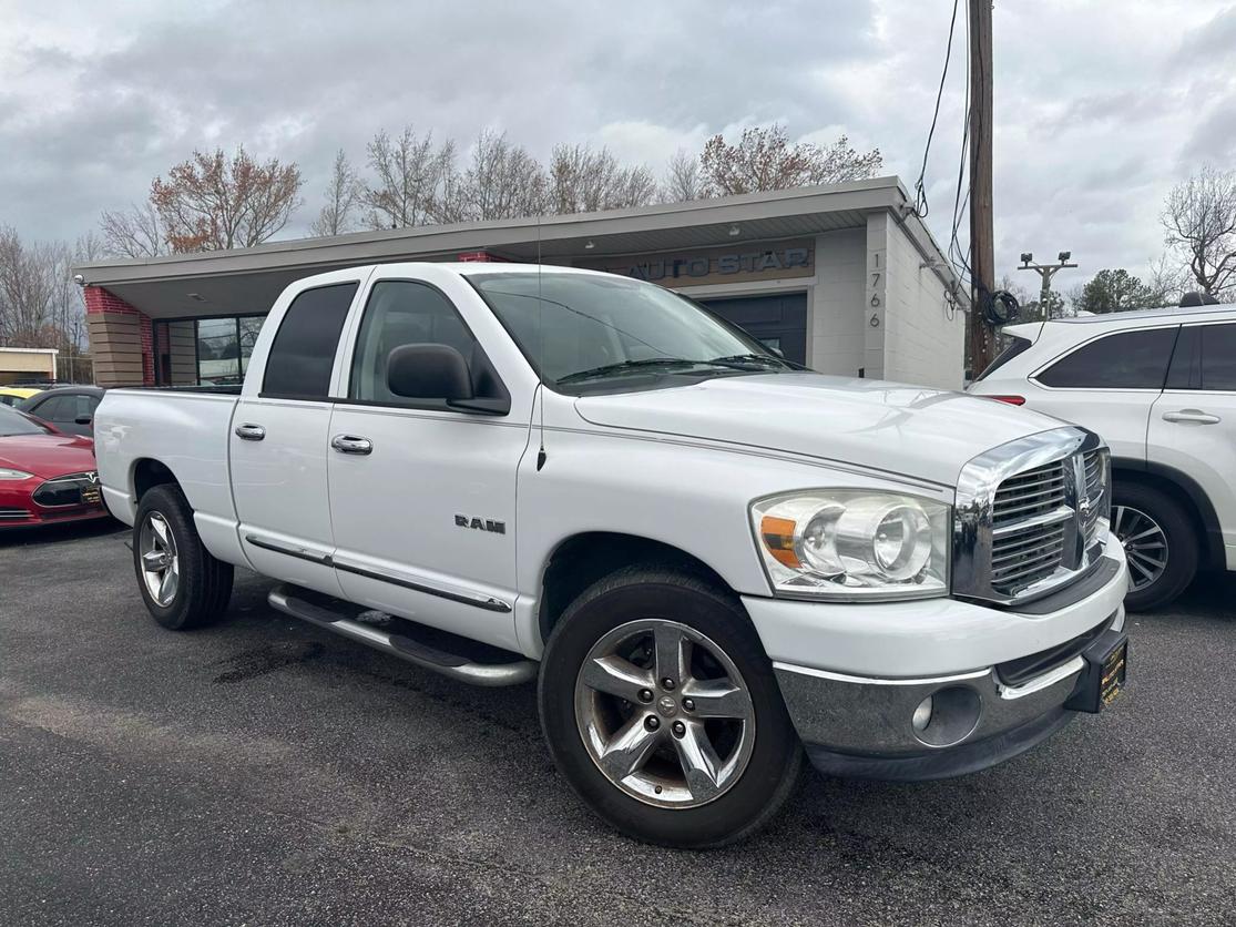 Dodge Ram 1500 Pickup's photo