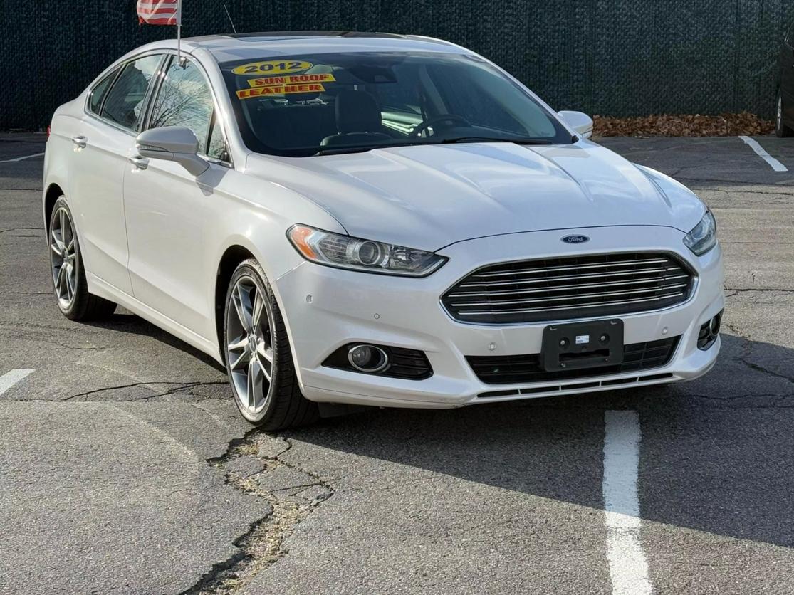 2013 Ford Fusion Titanium photo 3