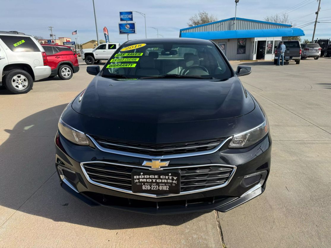 Used 2018 Chevrolet Malibu 1LT with VIN 1G1ZD5ST7JF131532 for sale in Dodge City, KS