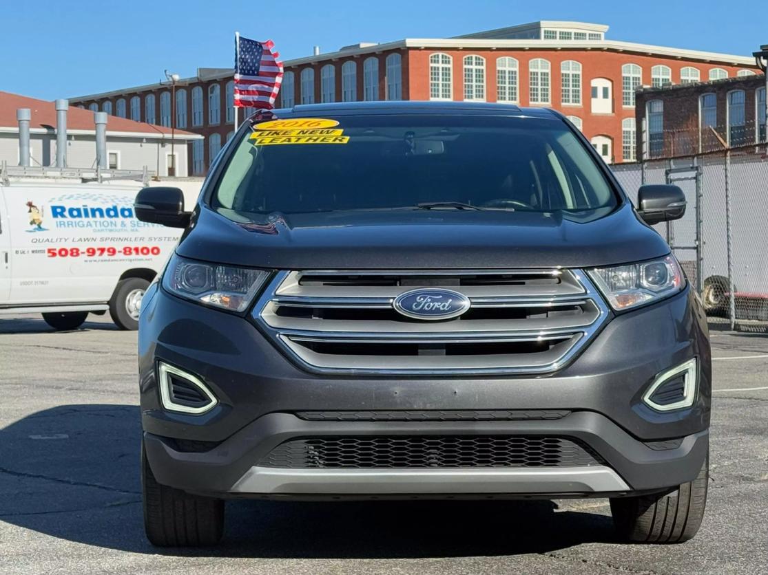 2015 Ford Edge Titanium photo 3