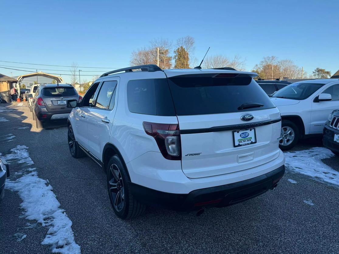 2014 Ford Explorer Sport photo 5