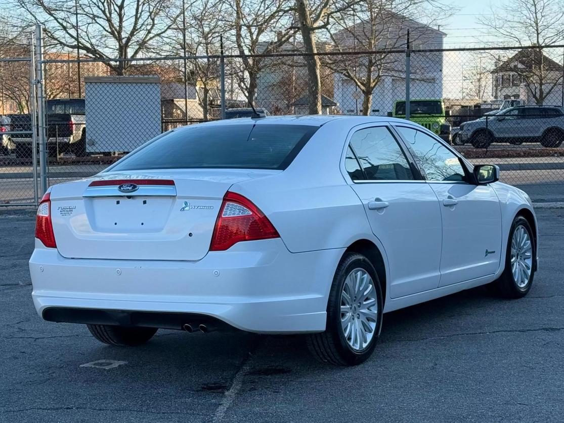 2012 Ford Fusion Hybrid photo 8