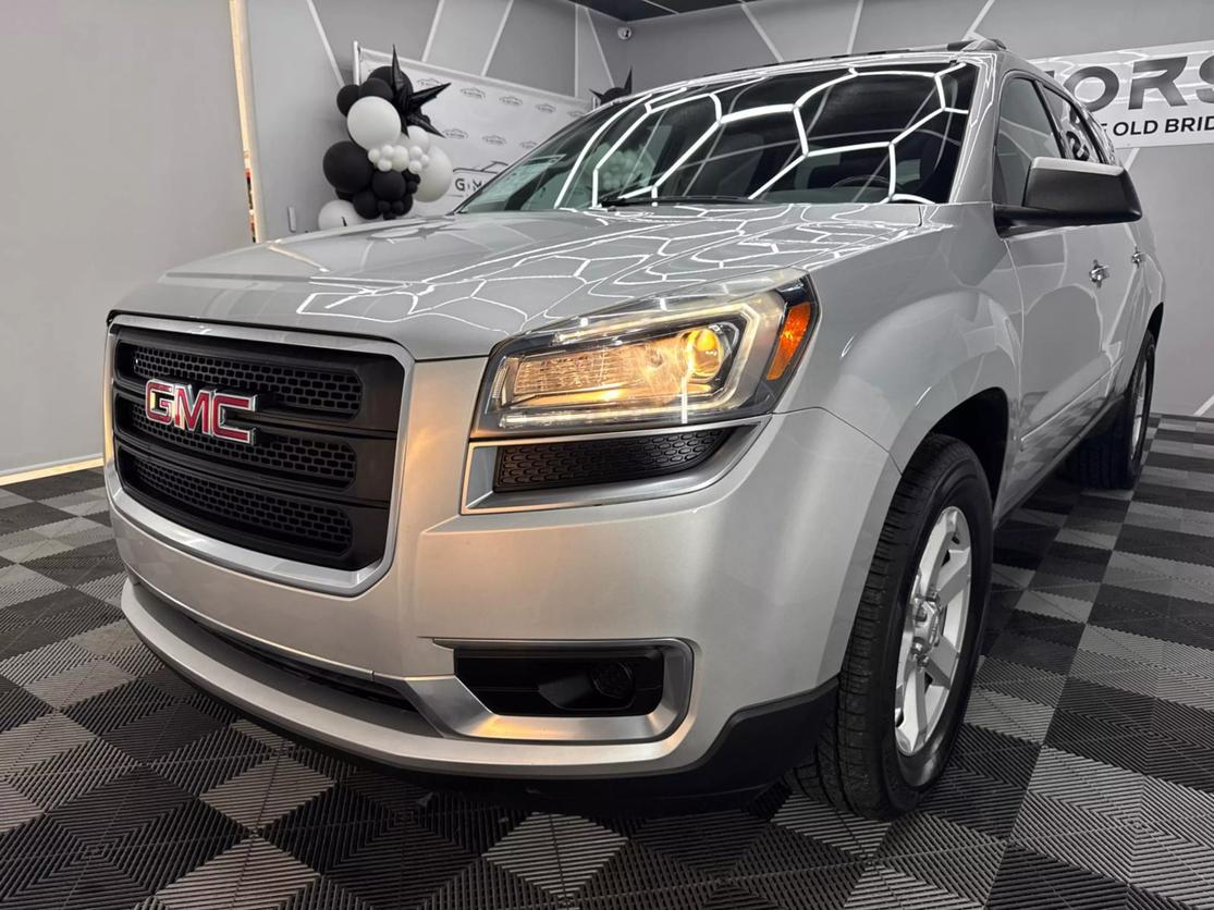 GMC Acadia's photo