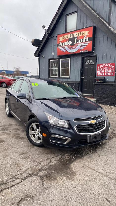 2016 Chevrolet Cruze Limited 1LT photo 2