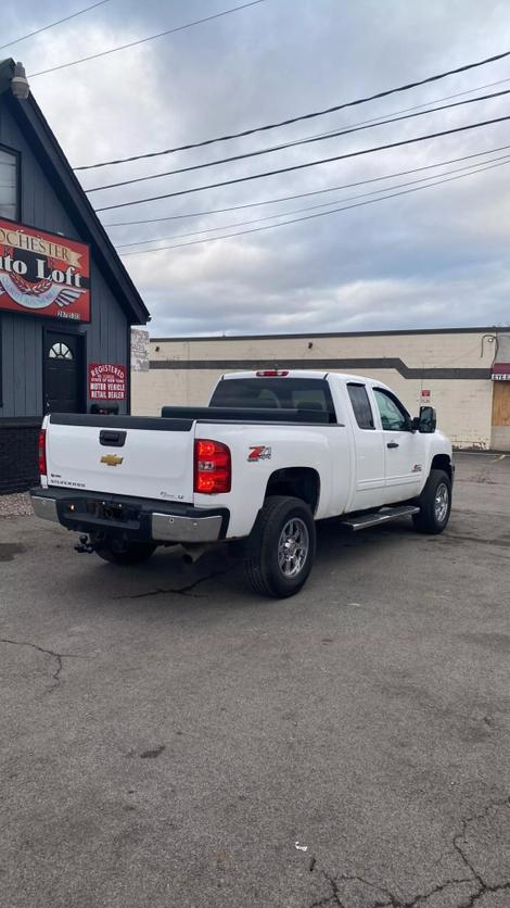 2013 Chevrolet Silverado 2500HD LT photo 14