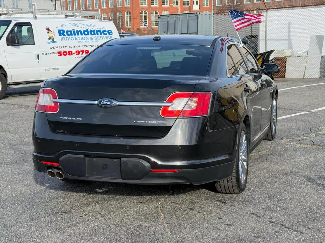 2012 Ford Taurus Limited photo 8