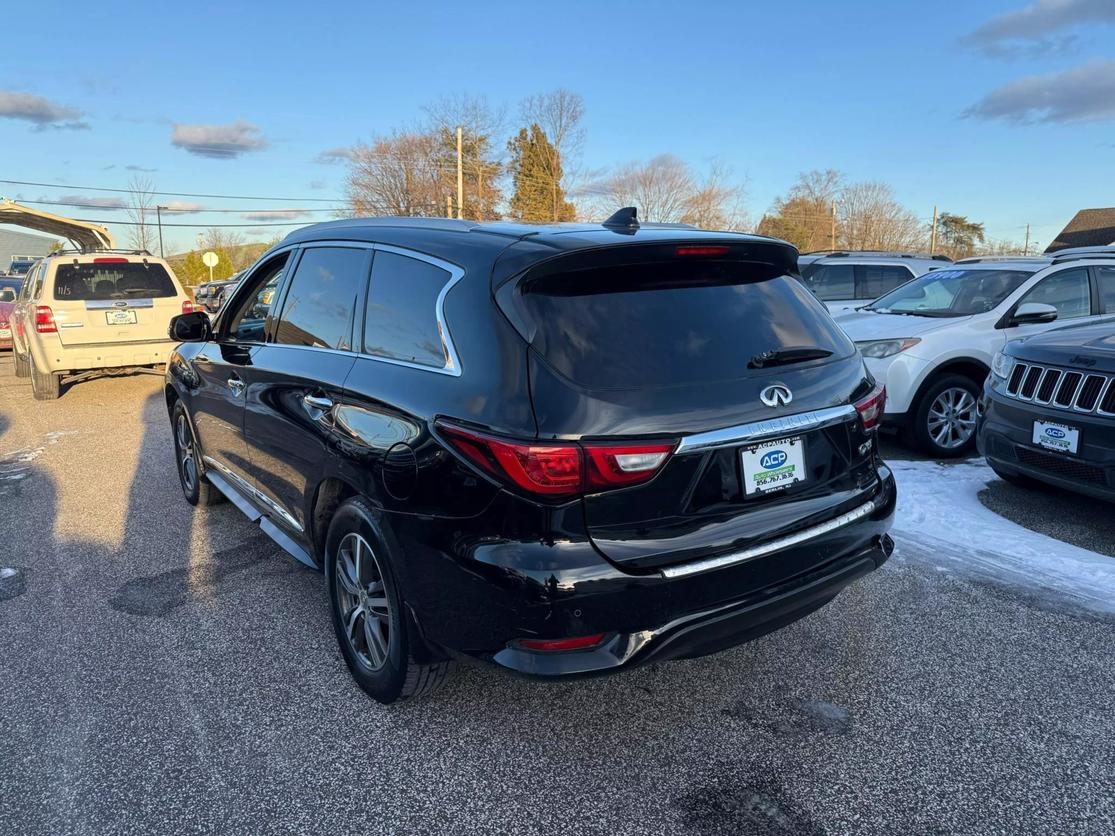 2017 INFINITI QX60 Base photo 5