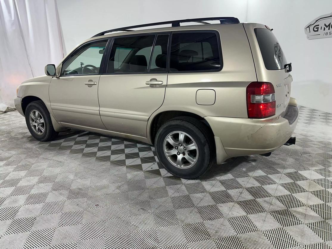 2004 Toyota Highlander Base photo 3