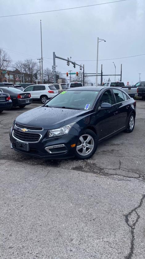 2016 Chevrolet Cruze Limited 1LT photo 1