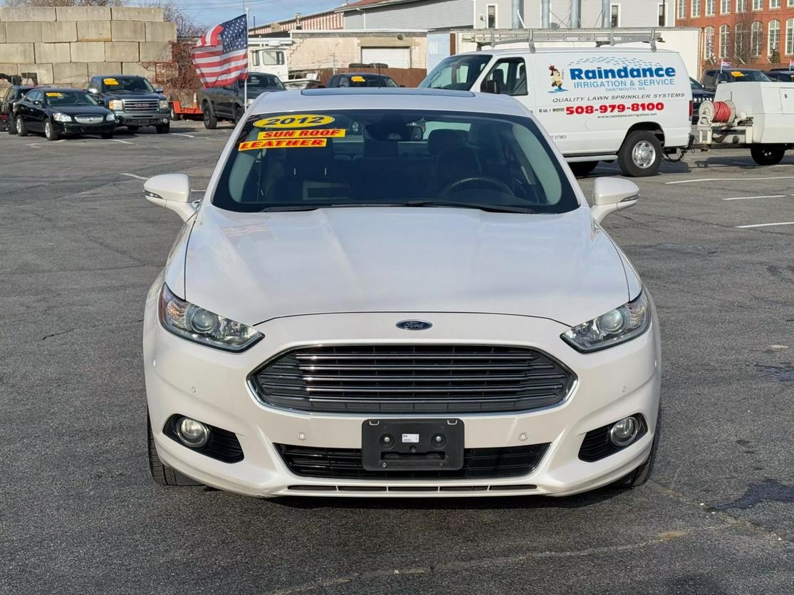 2013 Ford Fusion Titanium photo 2