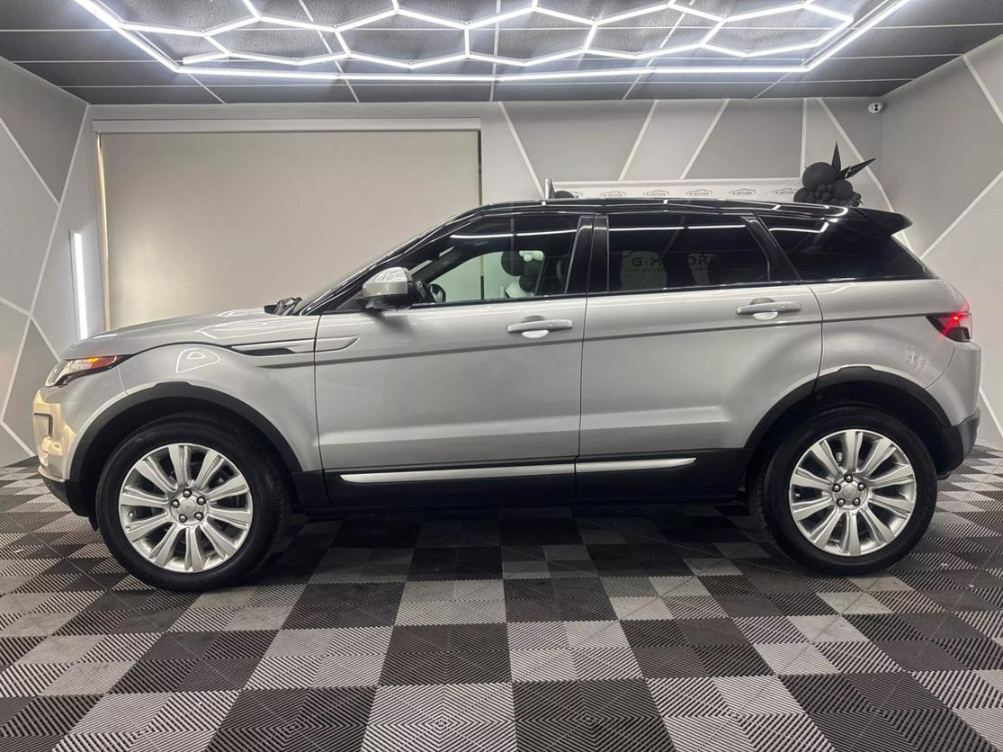 2015 Land Rover Range Rover Evoque Prestige photo 3