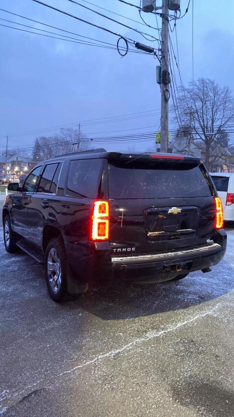 2015 Chevrolet Tahoe LT photo 17