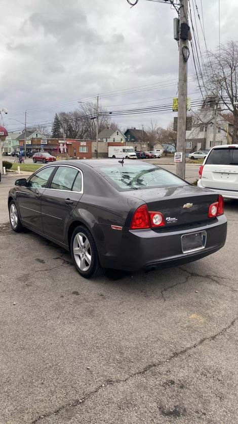 2010 Chevrolet Malibu 1LS photo 11