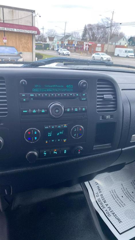 2013 Chevrolet Silverado 2500HD LT photo 6