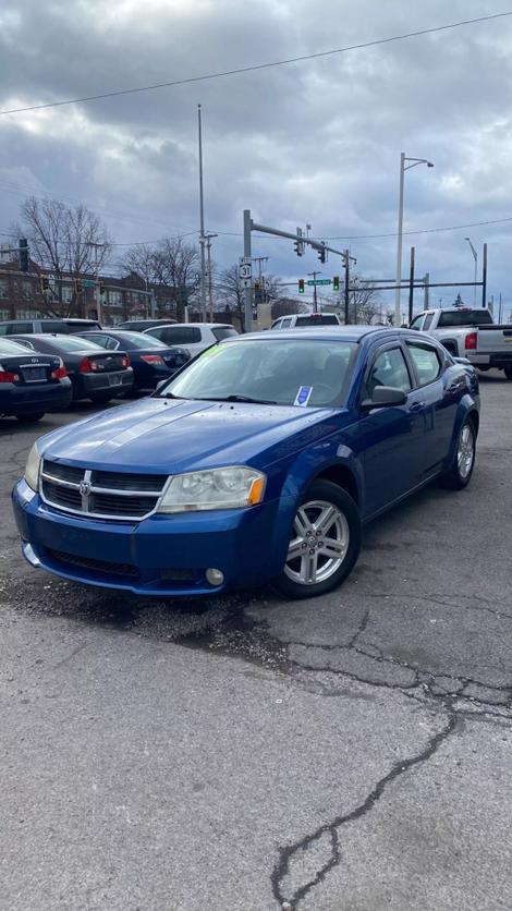 2009 Dodge Avenger SXT photo 1