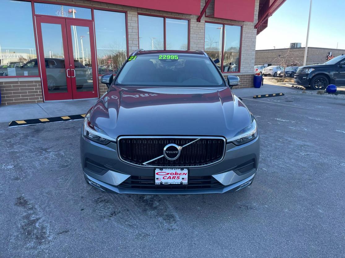 Used 2021 Volvo XC60 Momentum with VIN YV4102RK6M1860891 for sale in Middleton, WI