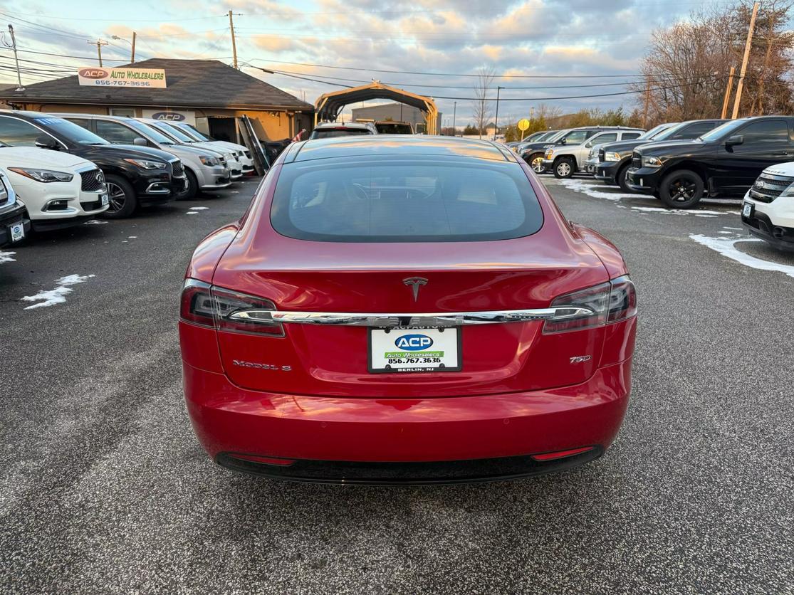 2016 Tesla Model S null photo 4