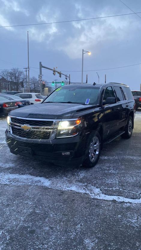 2015 Chevrolet Tahoe LT photo 1