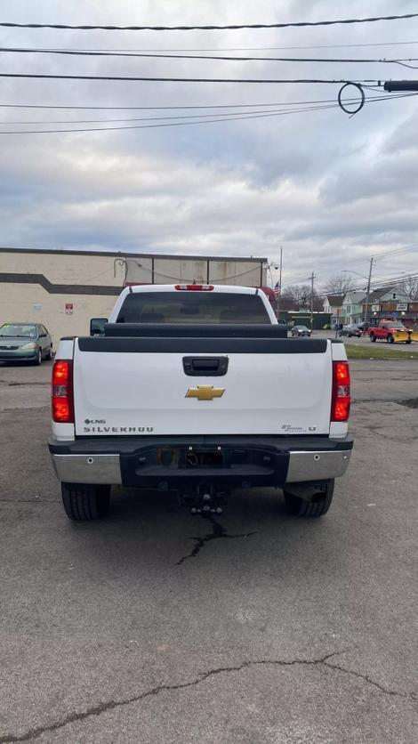 2013 Chevrolet Silverado 2500HD LT photo 13