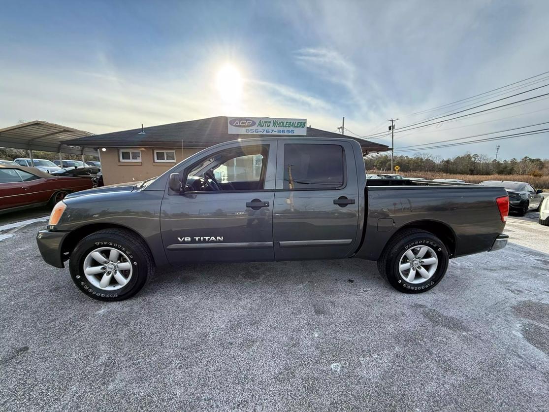 2012 Nissan Titan SV photo 6