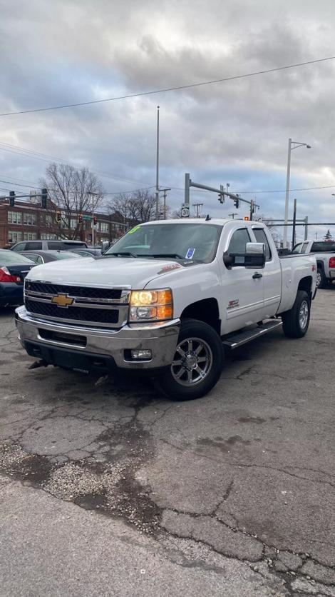 2013 Chevrolet Silverado 2500HD LT photo 1