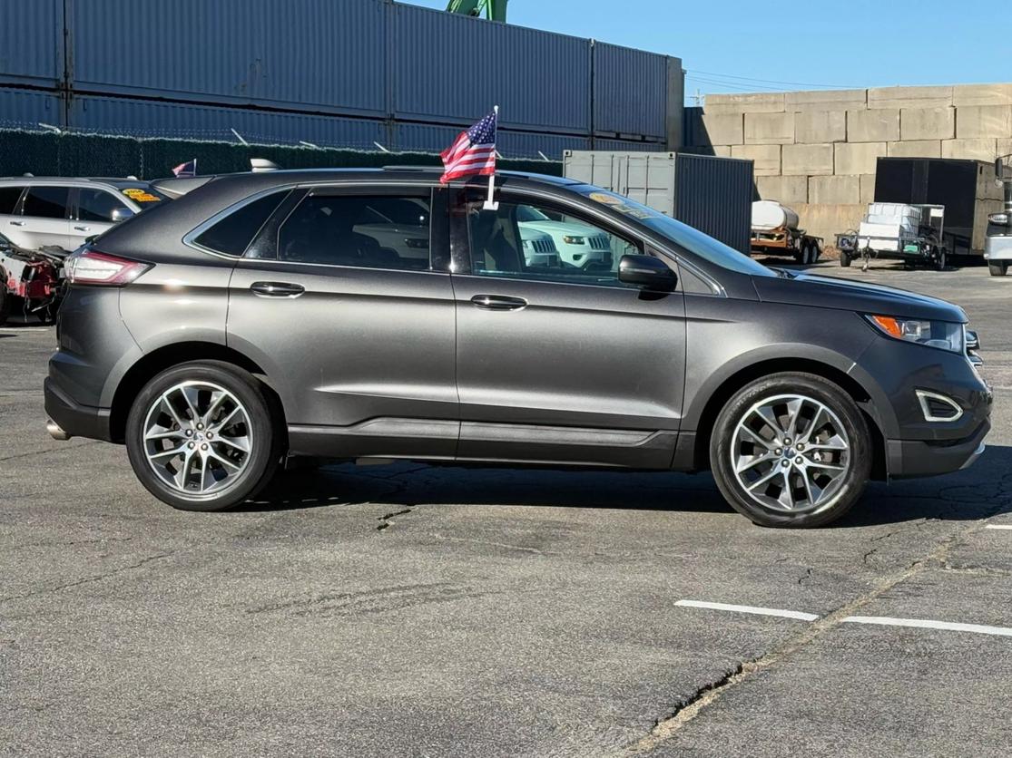 2015 Ford Edge Titanium photo 6