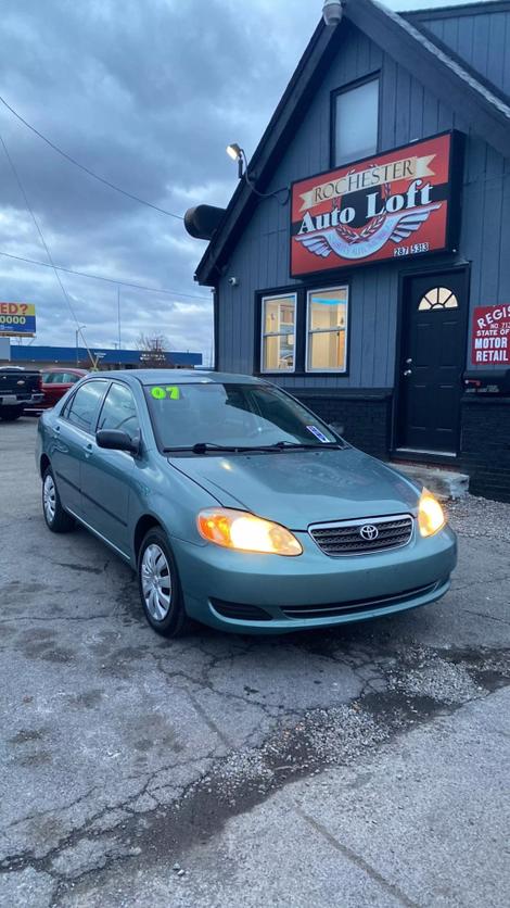 2007 Toyota Corolla CE photo 4