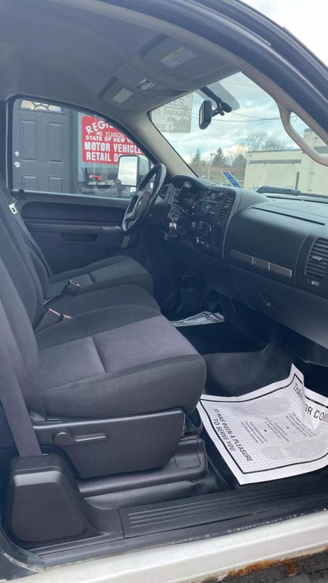 2013 Chevrolet Silverado 2500HD LT photo 15