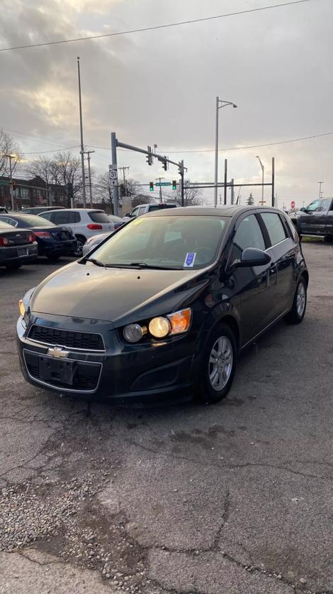 2014 Chevrolet Sonic LT photo 3