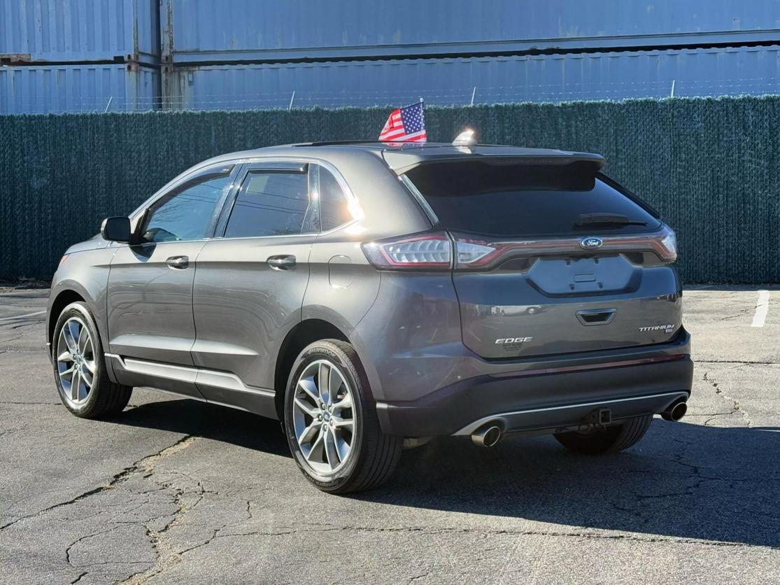 2015 Ford Edge Titanium photo 4