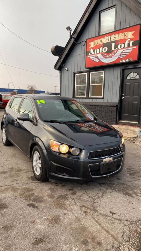 2014 Chevrolet Sonic LT photo 4