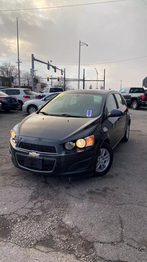 2014 Chevrolet Sonic LT photo 1