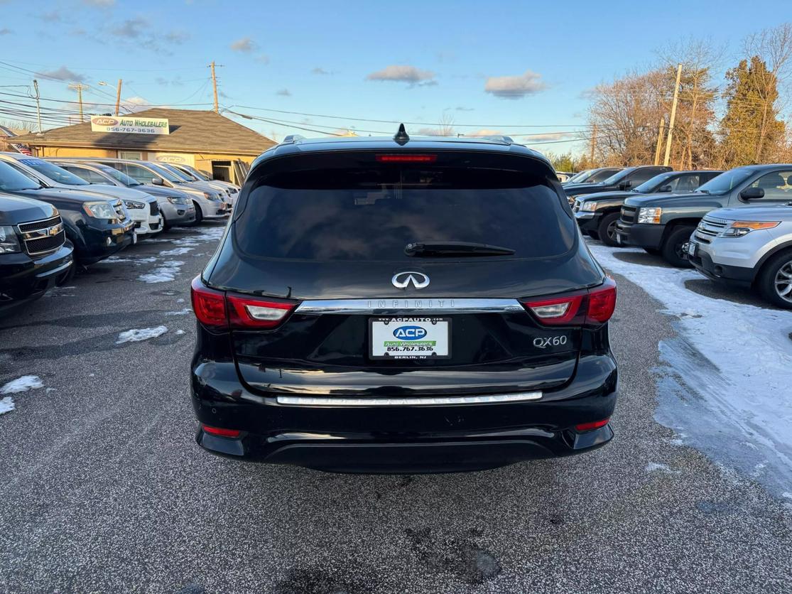 2017 INFINITI QX60 Base photo 4