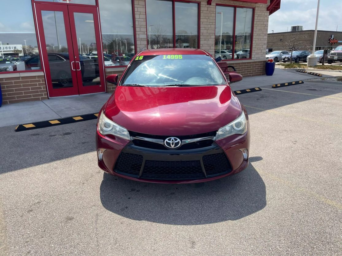 Used 2016 Toyota Camry Special Edition with VIN 4T1BF1FK2GU595292 for sale in Middleton, WI
