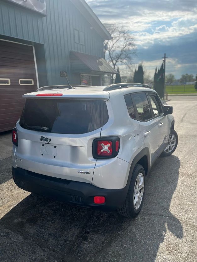 Image 6 of 2016 JEEP RENEGADE