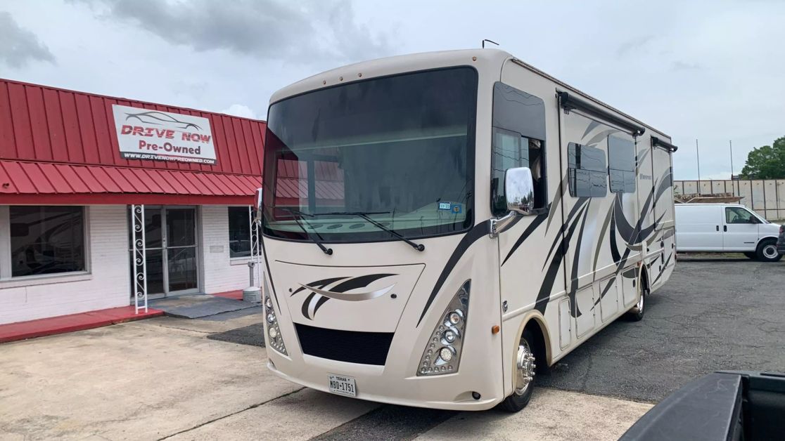 2017 Ford F-53's photo
