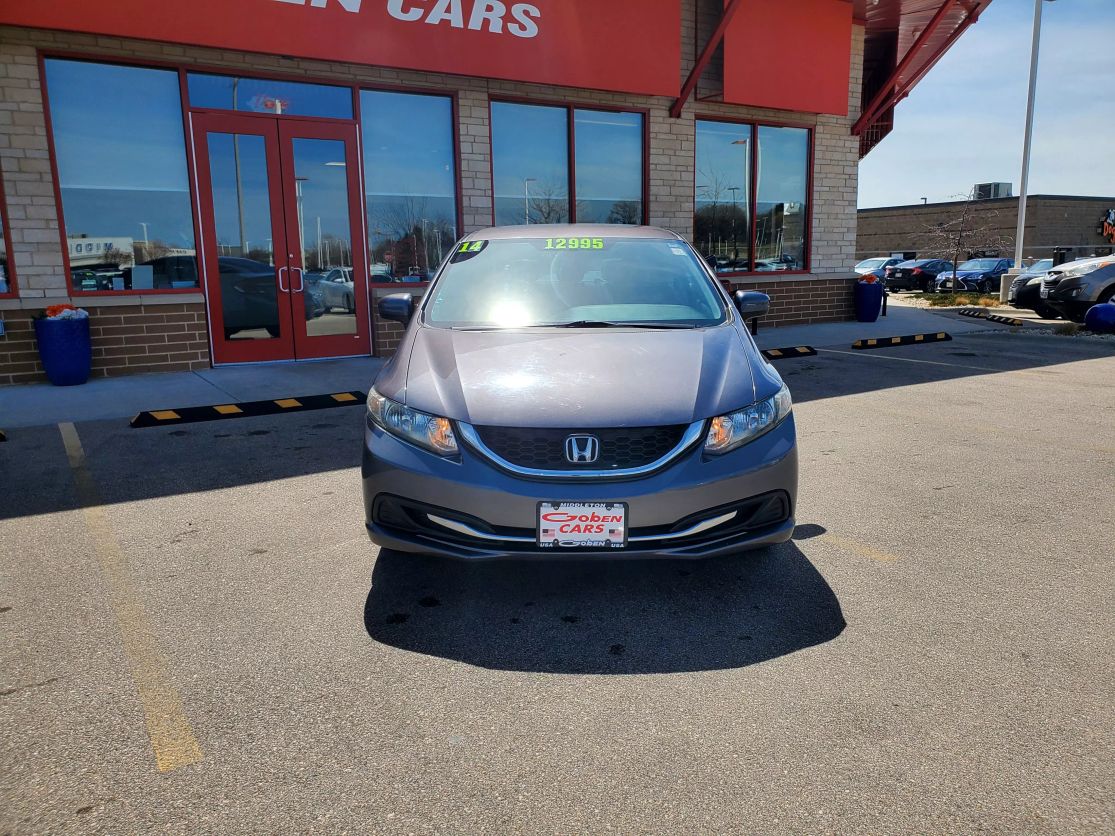 Used 2014 Honda Civic LX with VIN 19XFB2F55EE064407 for sale in Middleton, WI