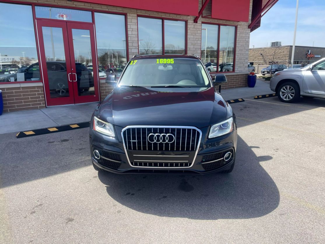 Used 2017 Audi Q5 Premium Plus with VIN WA1D7AFP5HA044275 for sale in Middleton, WI