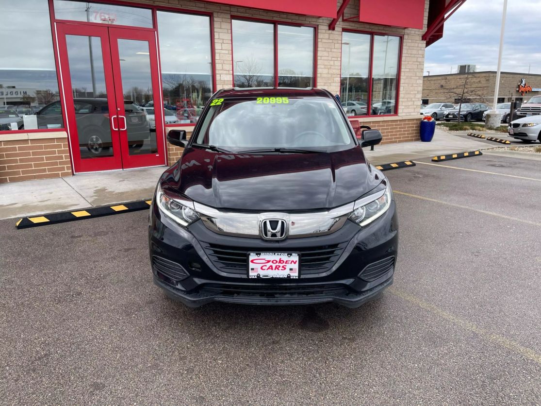 Used 2022 Honda HR-V LX with VIN 3CZRU6H35NM703718 for sale in Middleton, WI