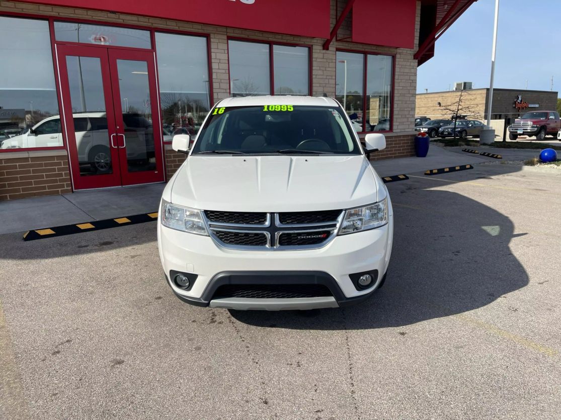 Used 2016 Dodge Journey SXT with VIN 3C4PDCBB3GT218658 for sale in Middleton, WI