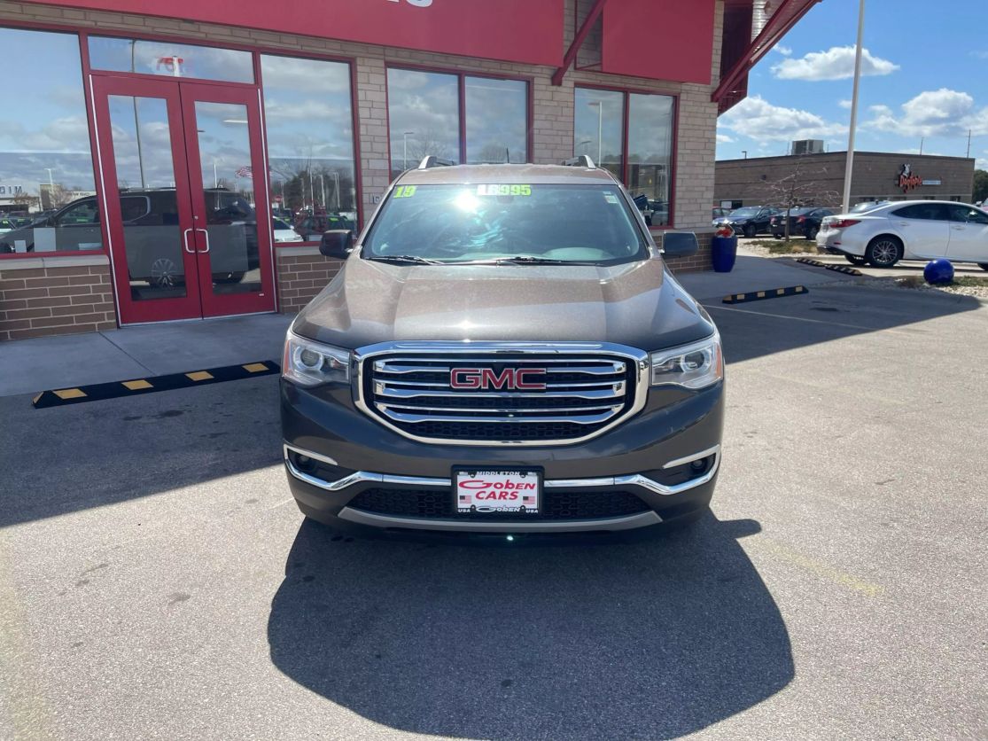 Used 2019 GMC Acadia SLE-2 with VIN 1GKKNLLS1KZ173585 for sale in Middleton, WI