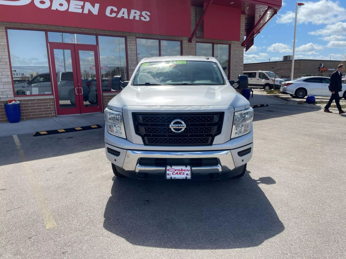 Used 2020 Nissan Titan XD SV with VIN 1N6AA1FB7LN507806 for sale in Middleton, WI