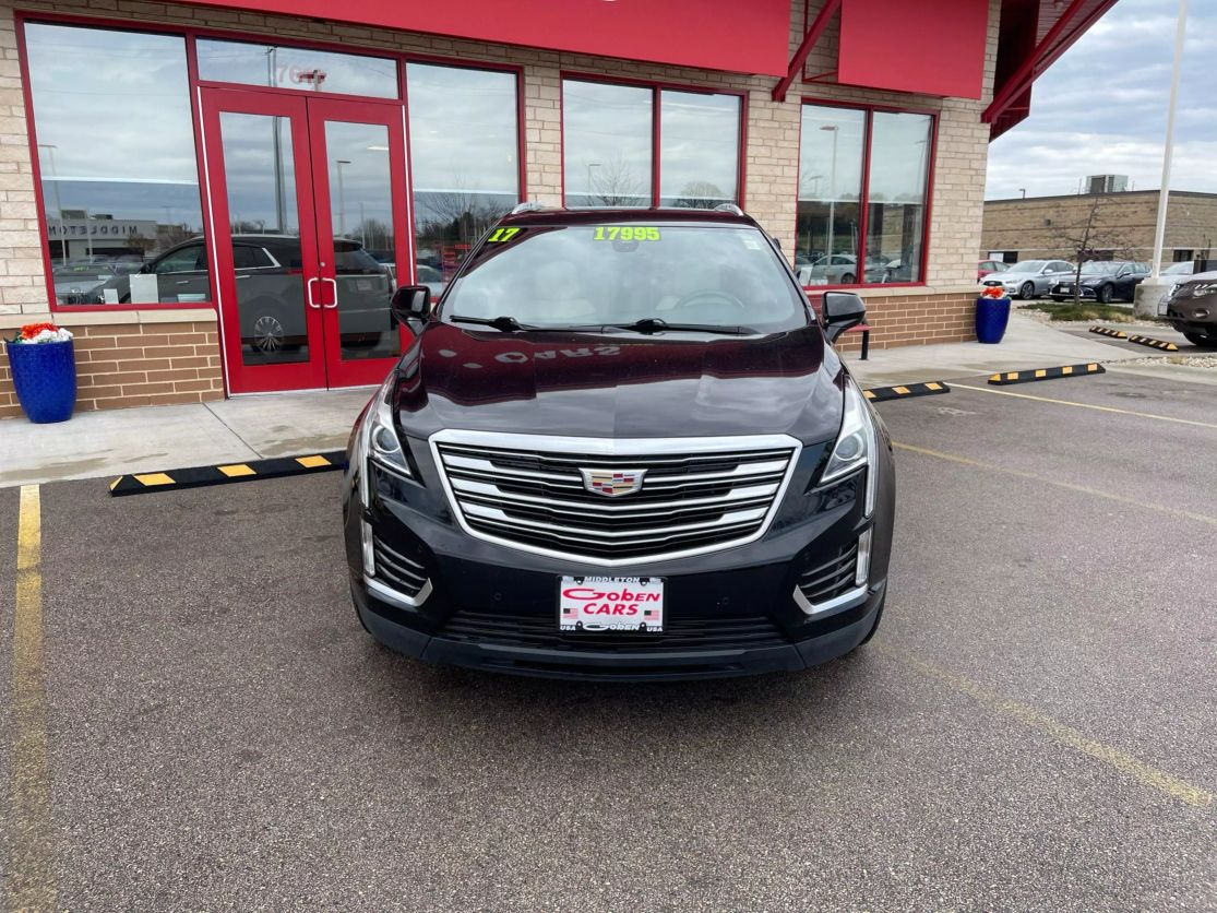 Used 2017 Cadillac XT5 Luxury with VIN 1GYKNBRS4HZ133422 for sale in Middleton, WI