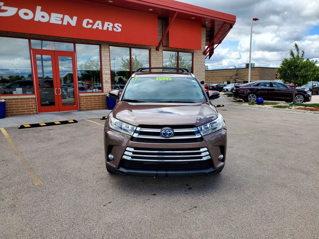Used 2017 Toyota Highlander Limited with VIN 5TDDGRFHXHS034924 for sale in Middleton, WI