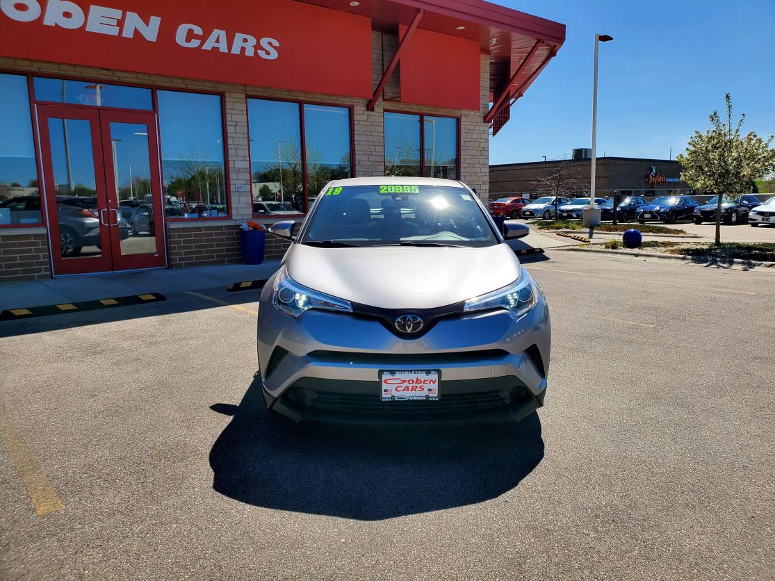 Used 2019 Toyota C-HR XLE with VIN NMTKHMBX7KR082519 for sale in Middleton, WI