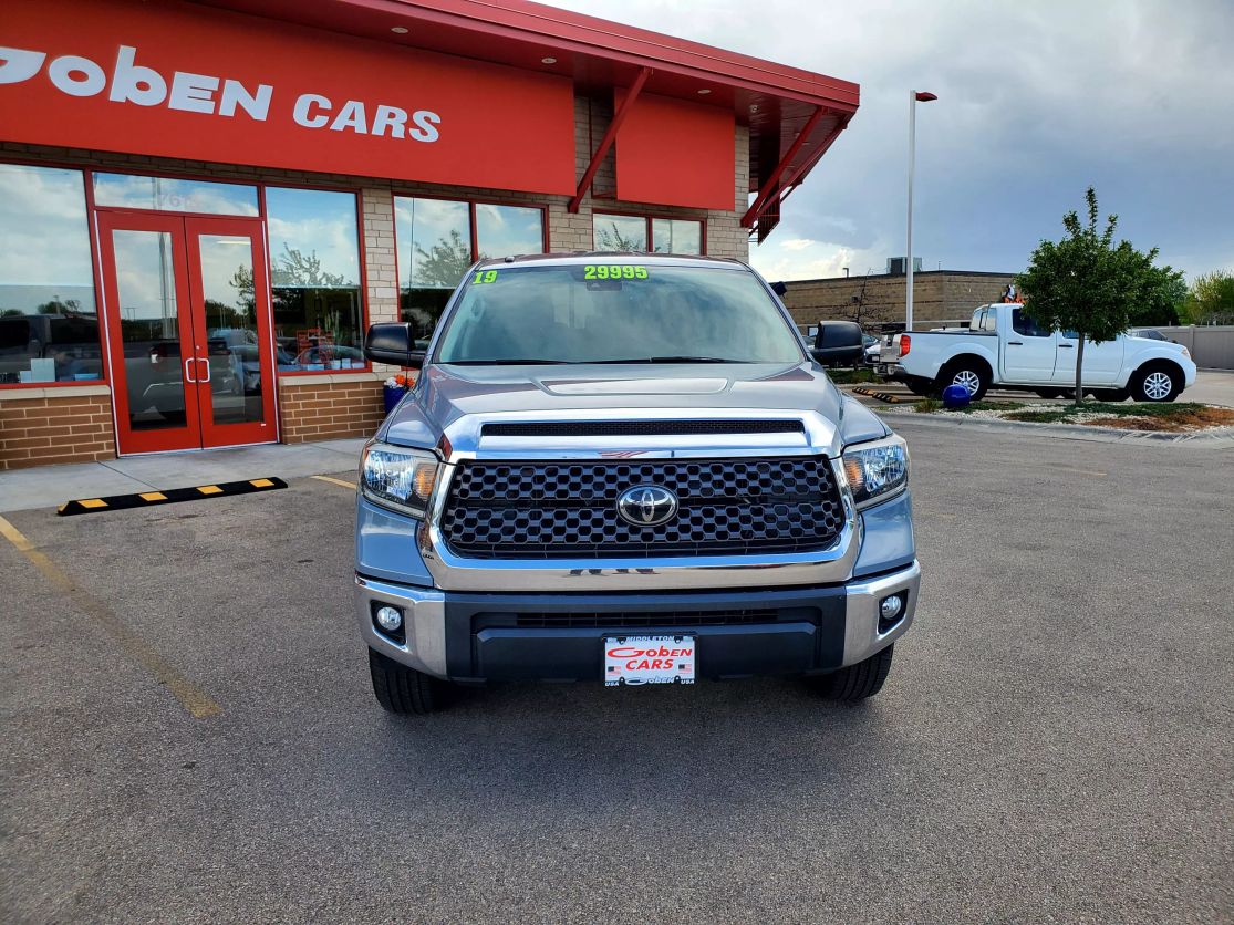 Used 2019 Toyota Tundra SR5 with VIN 5TFRM5F15KX140824 for sale in Middleton, WI