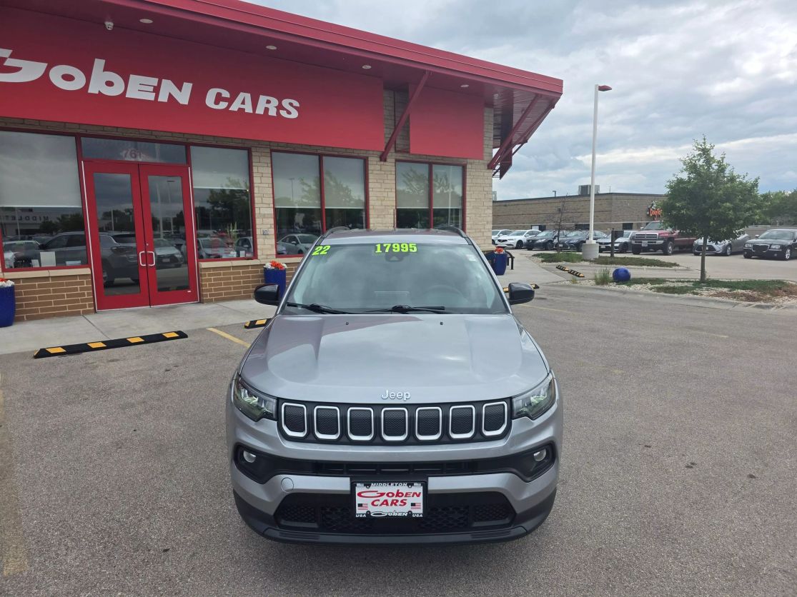 Used 2022 Jeep Compass Latitude with VIN 3C4NJDBB3NT143835 for sale in Middleton, WI