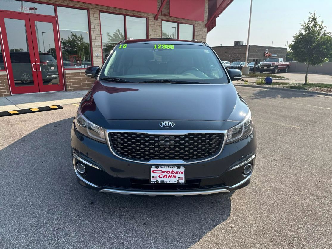 Used 2016 Kia Sedona SX Limited with VIN KNDME5C13G6174625 for sale in Middleton, WI