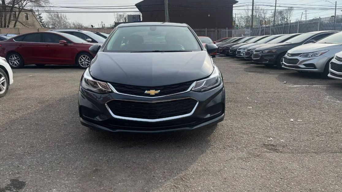 2018 Chevrolet Cruze LT Auto