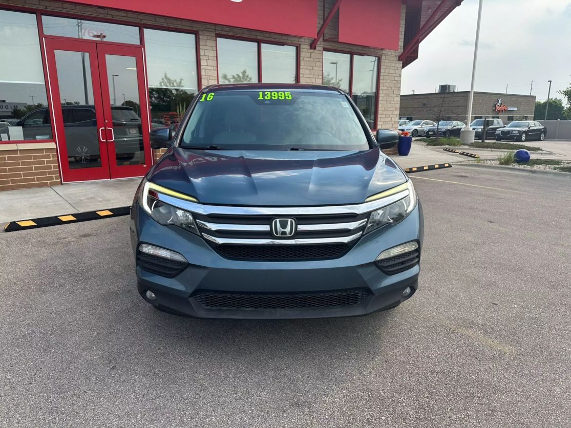 Used 2016 Honda Pilot EX with VIN 5FNYF5H42GB007131 for sale in Middleton, WI